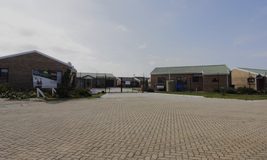 2 Bedroom Property for Sale in C Place Eastern Cape